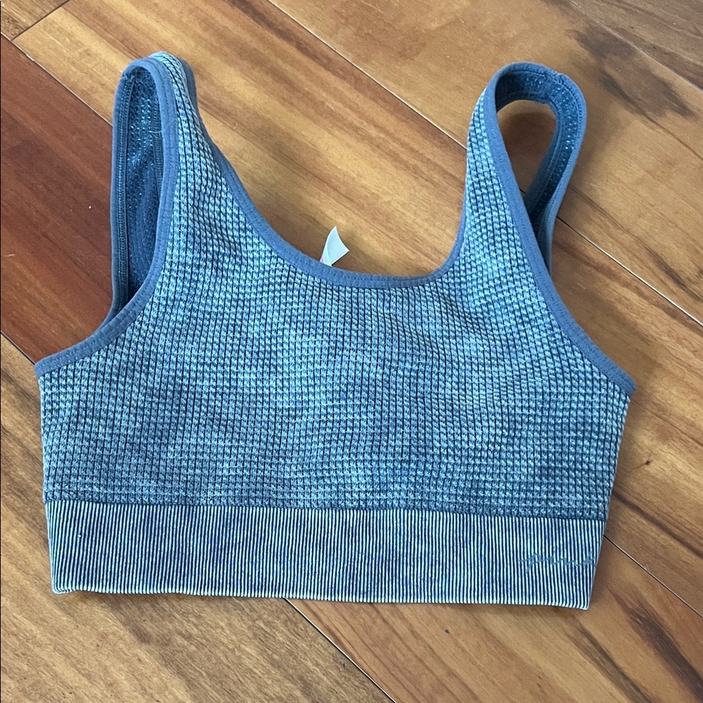 Victoria’s Secret Pink  Gray Waffle Texture Sports Bra size XS